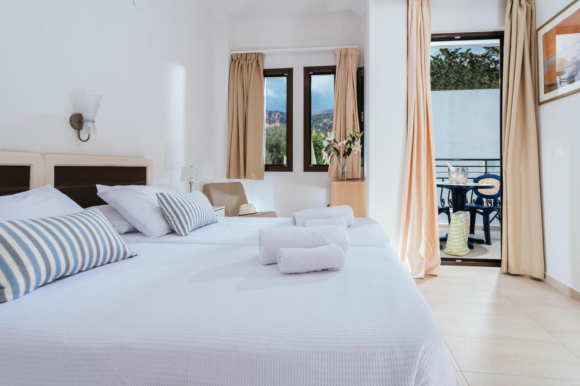 Paradise Hotel-Apartments Stalida Exterior photo